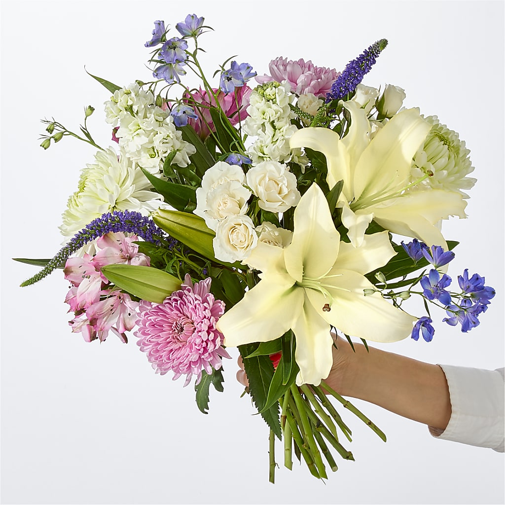Winter Celebration Bouquet – MOLLY'S FLORIST, Mullins SC