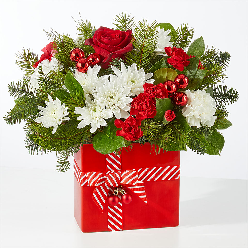 Presents Under the Tree Bouquet – MOLLY'S FLORIST, Mullins SC