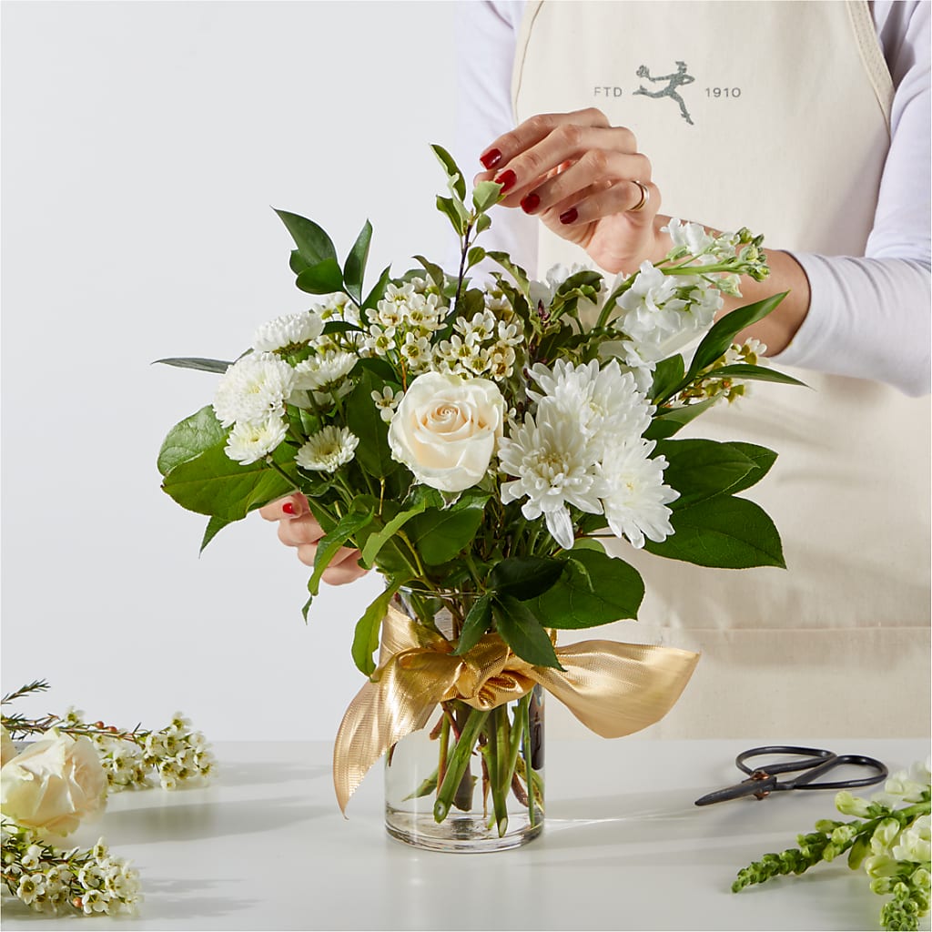 New Beginnings – A Florist Original – MOLLY'S FLORIST, Mullins SC