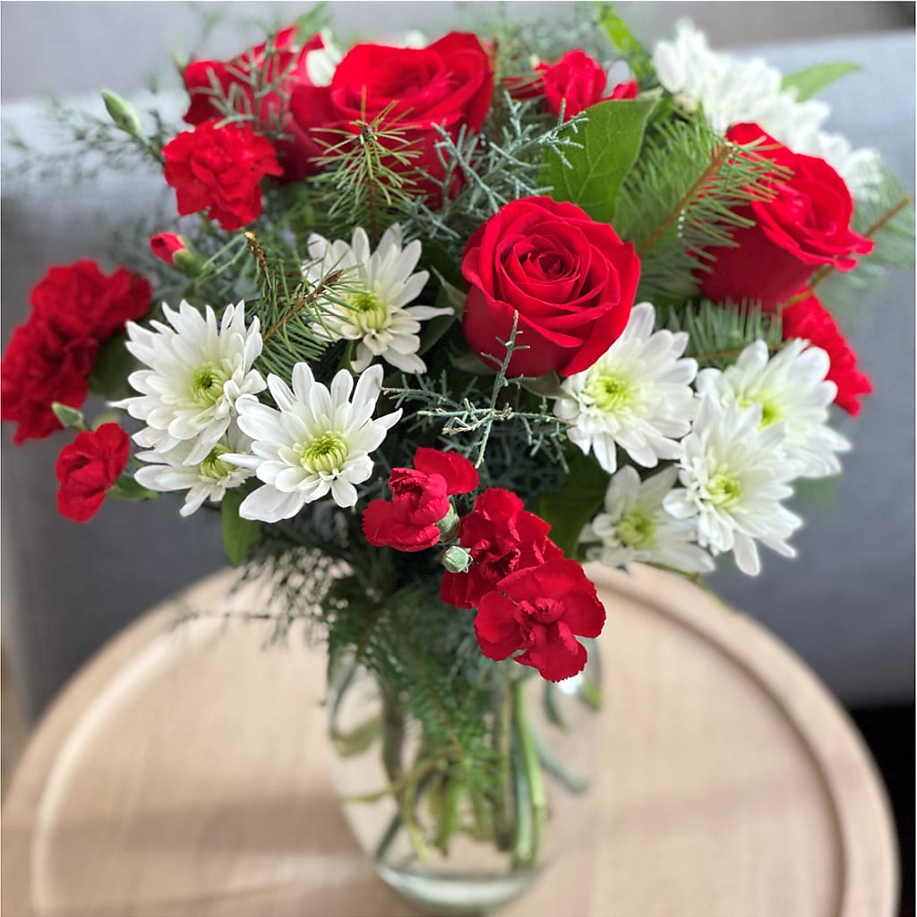 Seasonal Magic Bouquet – MOLLY'S FLORIST, Mullins SC