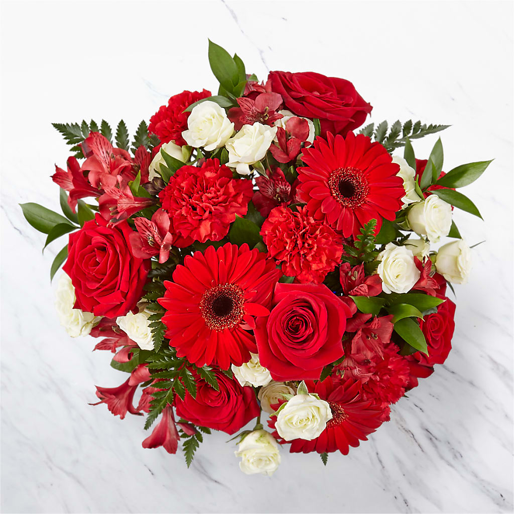 Hearts Embrace Bouquet – MOLLY'S FLORIST, Mullins SC