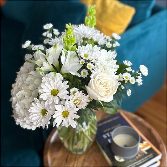 Classic Ivory – A Florist Original – MOLLY'S FLORIST, Mullins SC