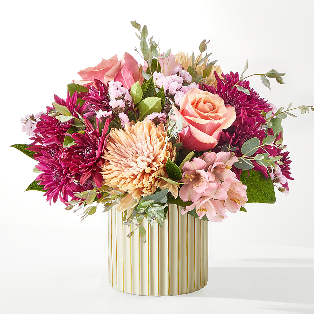 Berry Cobbler Bouquet with Ivory Vase – MOLLY'S FLORIST, Mullins SC